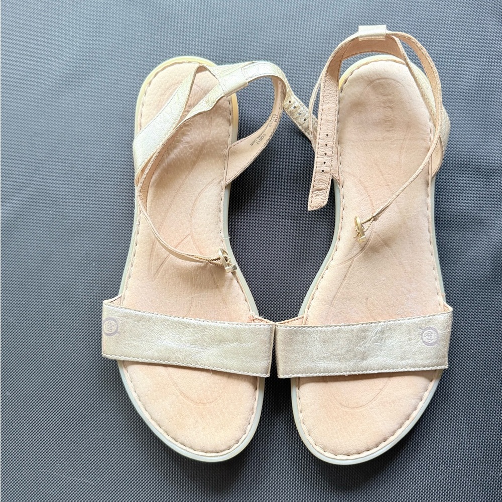 ✨ Børn Gold Leather Sandals – Comfy & Chic